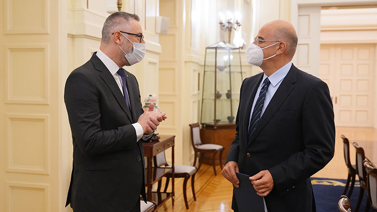 Η Αν. Μεσόγειος στο επίκεντρο της συνάντησης του Ν. Δένδια με τον πρέσβη της Αυστραλίας